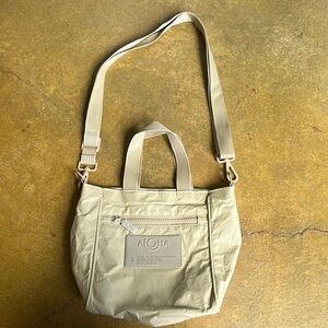 Aloha Collection Crossbody Monochrome